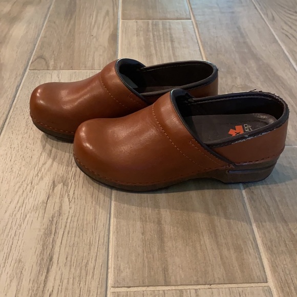 Dansko Clogs - Picture 3 of 6